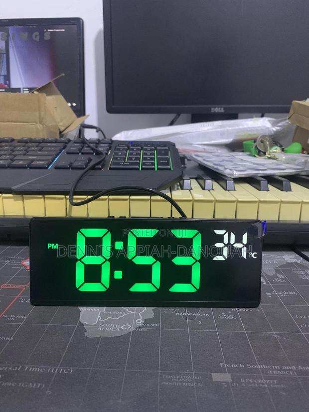 Digital Clocks · Photo 5