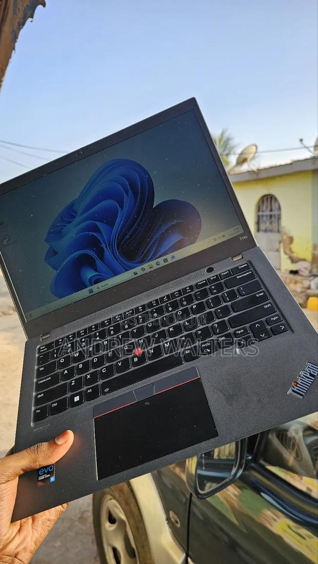 New Laptop Lenovo Thinkpad T14s Gen 2 16GB Intel Core I7 SSD 512GB · Photo 5