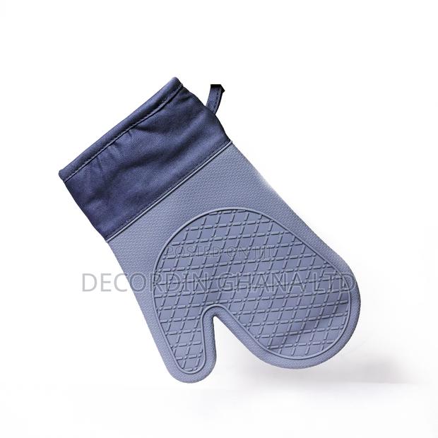 Silicone Baking Gloves · Photo 1