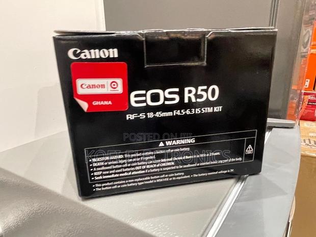 Vintage-Inspired Canon Eos R50 Compact Mirrorless for Everyday Shoots · Photo 1