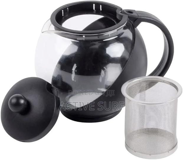 Half-moon Tea Pot With Herb Infuser – Where Style Meets Serenity · Photo 2