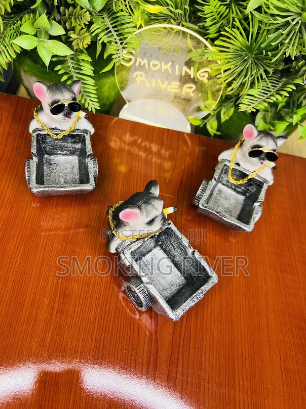 Cartoon Shape Ashtray · Photo 4