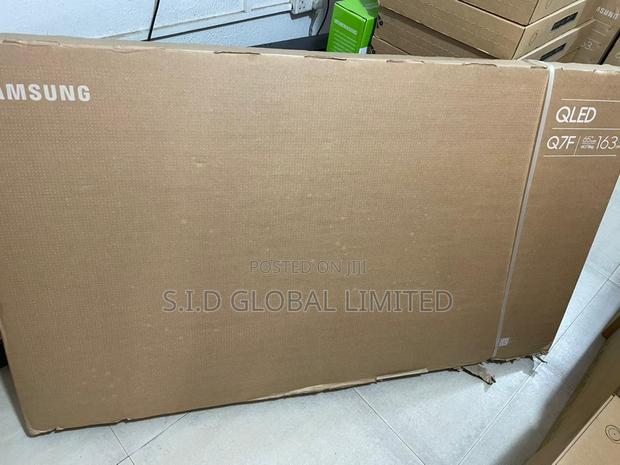 Samsung 65” Qled - Bigger Screen, Brighter World · Photo 1