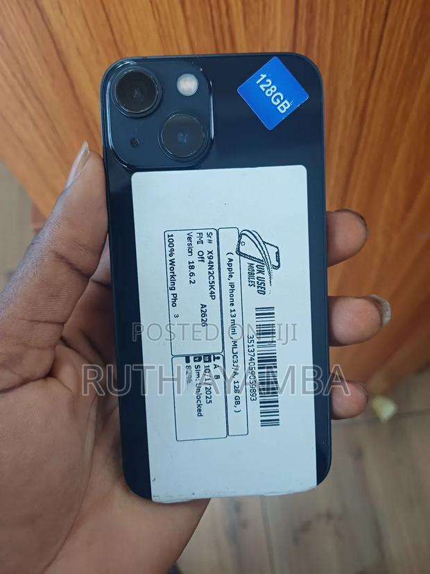 Apple iPhone 13 Mini 128 GB Black · Photo 1