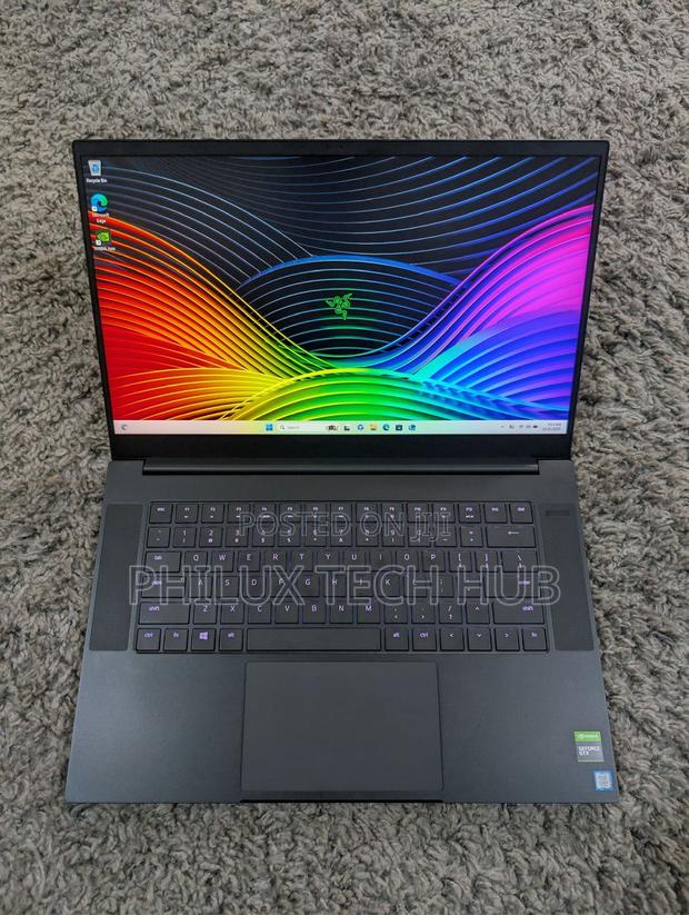 Laptop Razer Blade 16GB Intel Core i7 SSD 1T · Photo 5