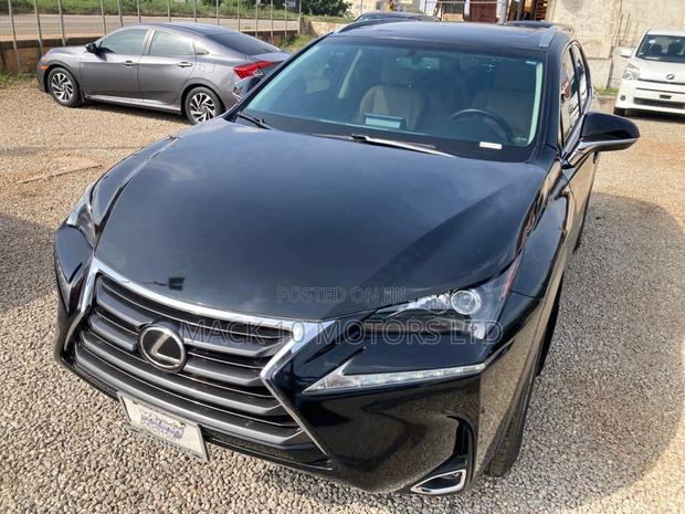 Lexus NX 300h Base 4x4 (2.5L 4cyl 2A) 2017 Black · Photo 2