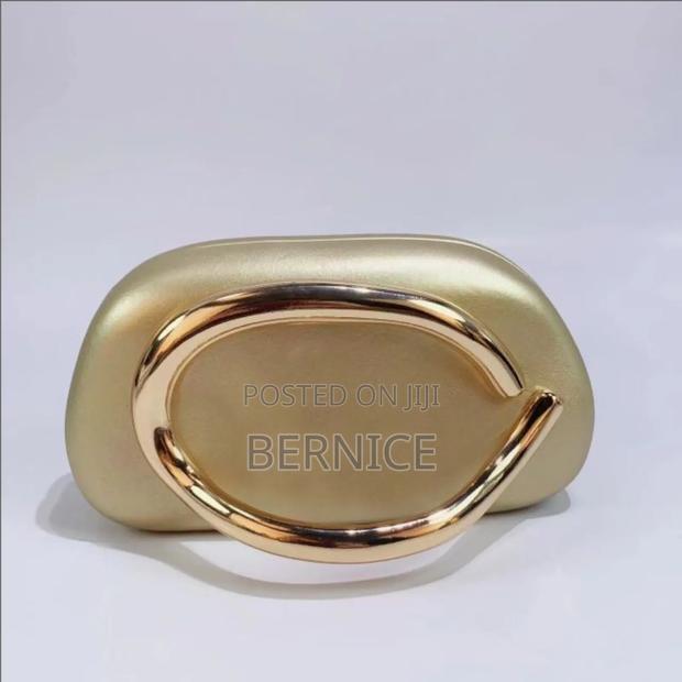 Elegant Designer Clutch Bag · Photo 6