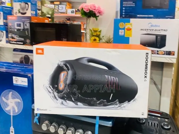 Super Classic JBL Boombox 4 Wireless Bluetooth Speaker(Black). · Photo 1