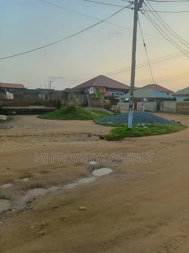 1 Plot for Sale at Golf City Tema · Photo 3