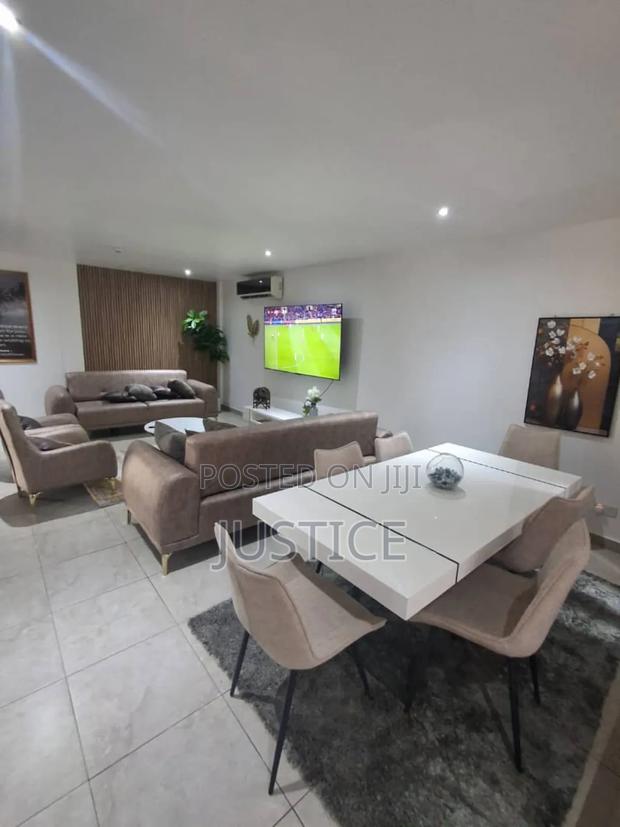 Furnished 3bdrm Apartment in Airport Residential for rent · Photo 2