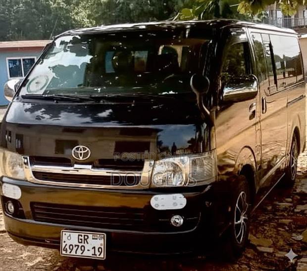 Toyota HiAce 2008 Black