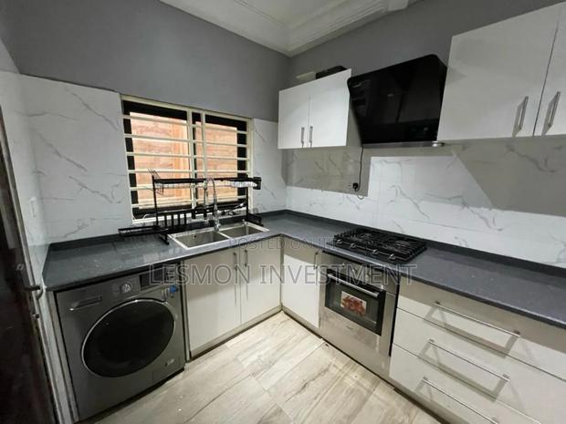5bdrm House in Lesmon Investment, Adjiriganor for rent · Photo 5