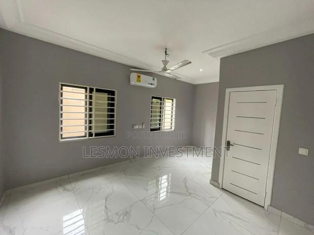5bdrm House in Lesmon Investment, Adjiriganor for rent · Photo 7