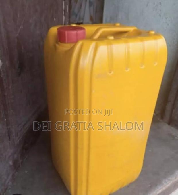 Polyester Resin 25kg · Photo 2