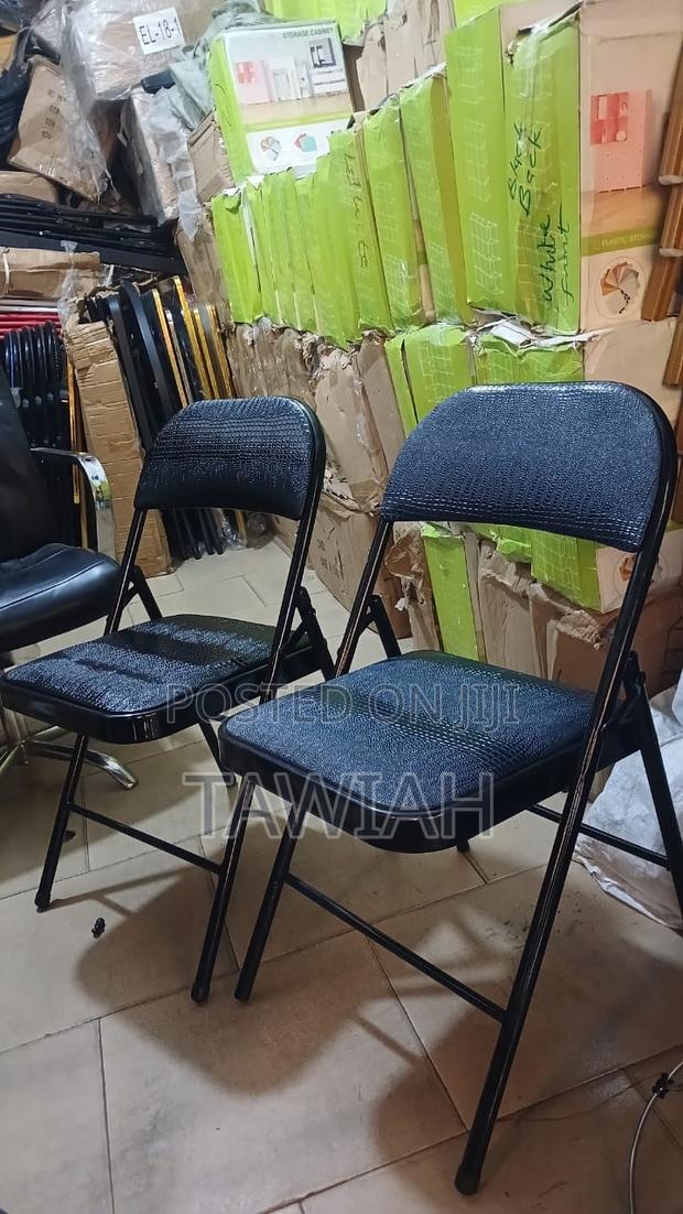 Leader Folding Chairs · Photo 1