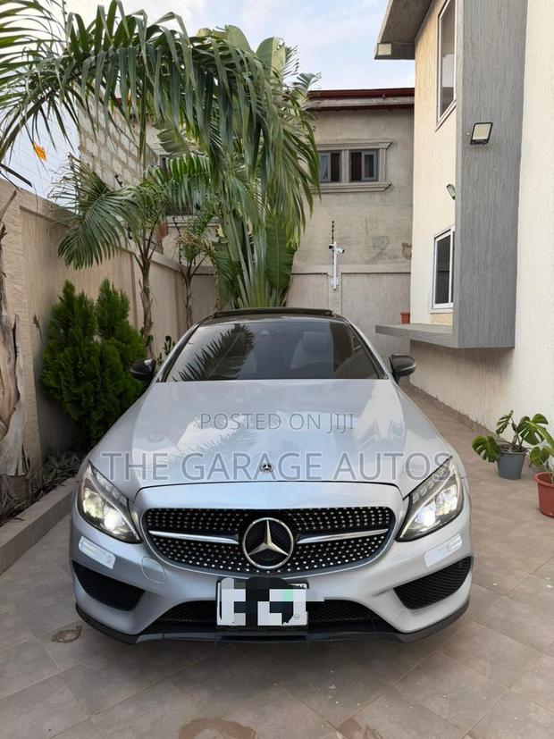 Mercedes-Benz C300 Base C300 RWD Coupe 2018 Blue · Photo 4