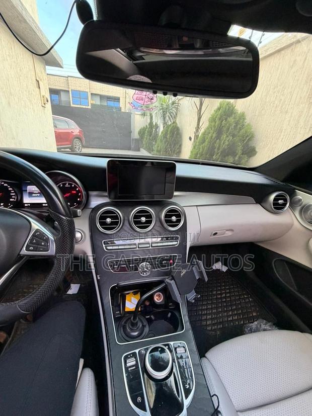 Mercedes-Benz C300 Base C300 RWD Coupe 2018 Blue · Photo 6