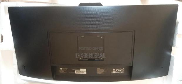 34inch Philips Monitor Curve Broken Screen · Photo 3