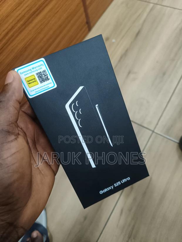 New Samsung Galaxy S25 Ultra 256 GB Gray · Photo 2