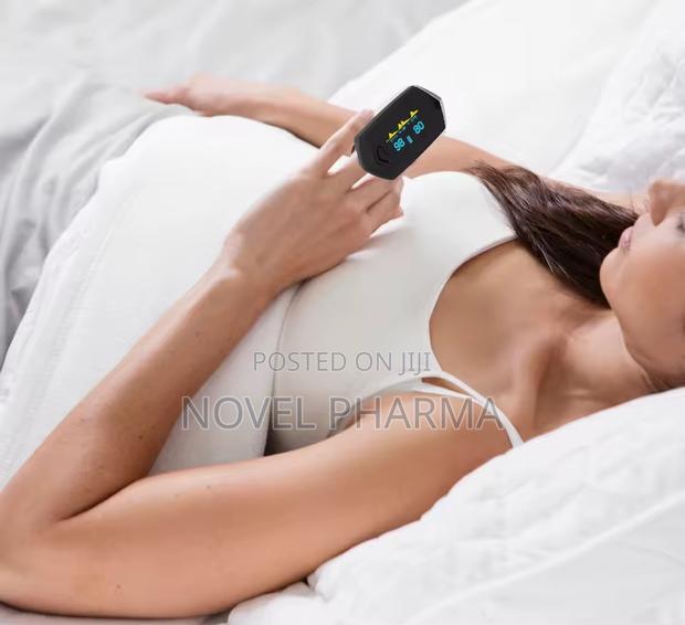 Rechargeable Pulse Oximeter · Photo 5