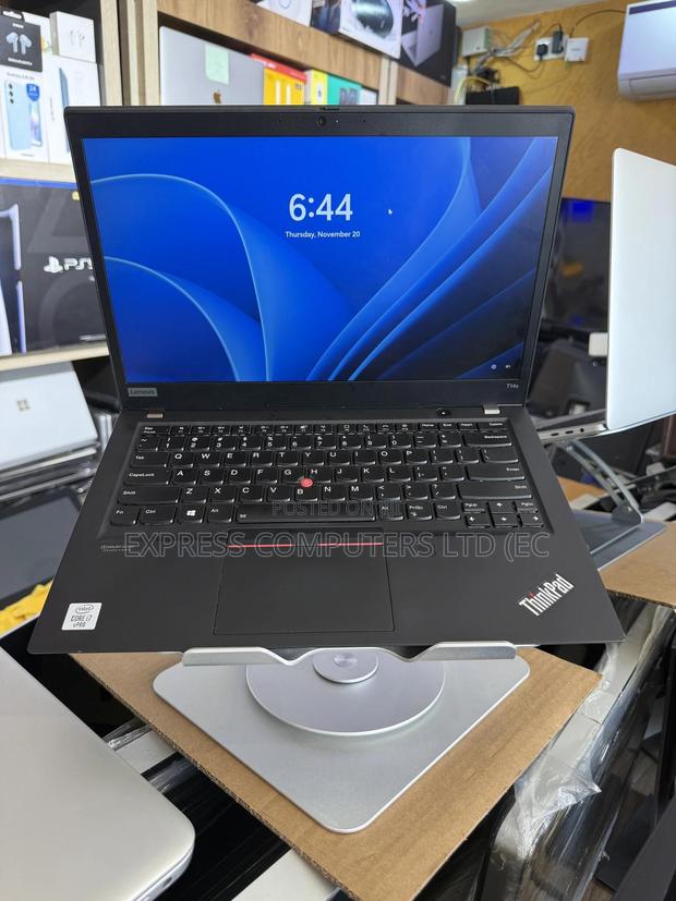 Laptop Lenovo Thinkpad T14s Gen 1 16GB Intel Core I7 SSD 256GB · Photo 2