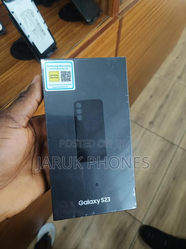 New Samsung Galaxy S23 256 GB Black · Photo 1