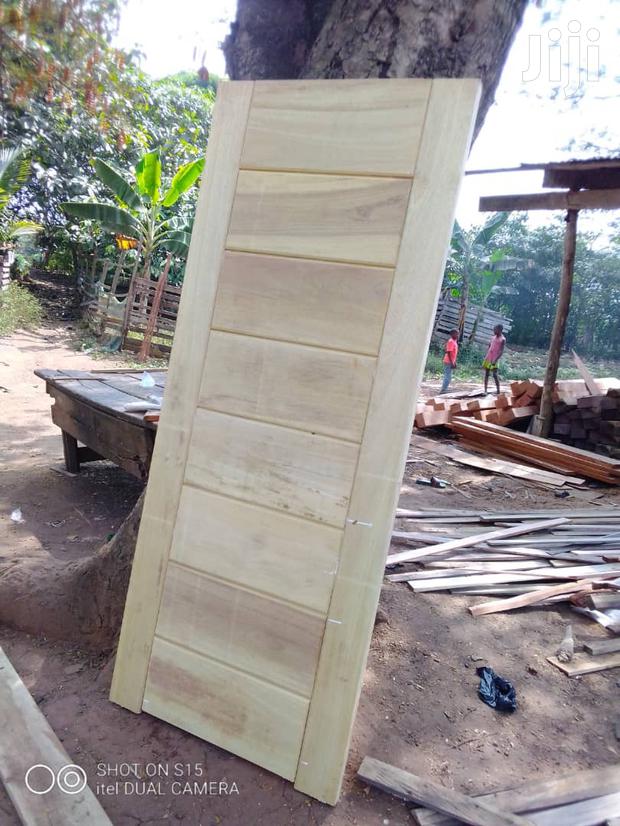 Wooden Doors · Photo 1