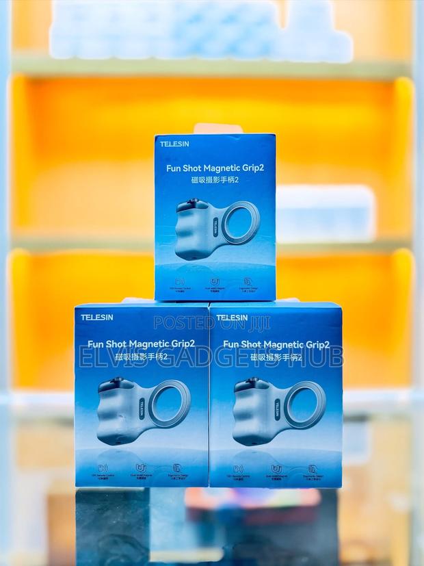 Telesin Phone Camara Grip + Selfie Ring Light · Photo 3