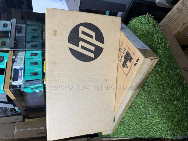New Laptop HP 15-Da2933nia 16GB Intel Core I7 SSD 512GB · Photo 5