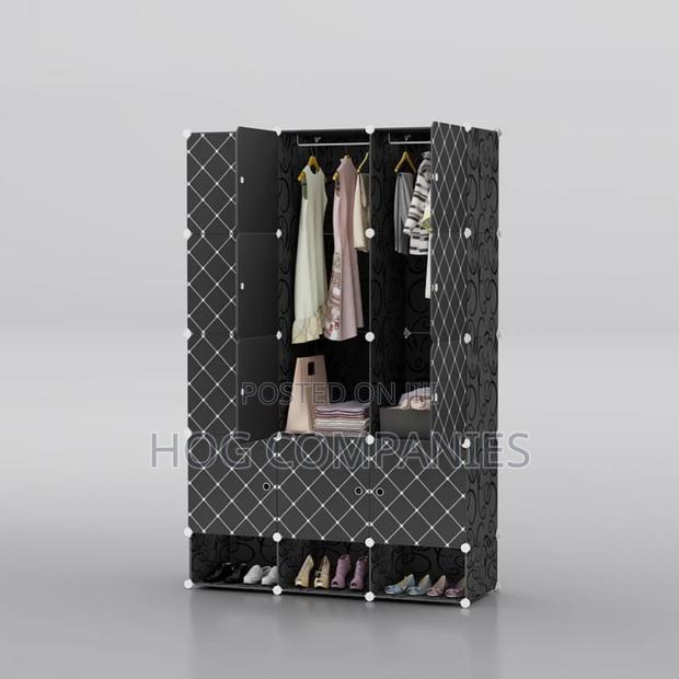 12 Cubes Plastic Collapsible Wardrobe - Fast Delivery in 2 Hours · Photo 1