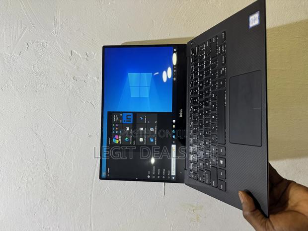 Laptop Dell XPS 13 8GB Intel Core i7 SSD 512GB · Photo 1