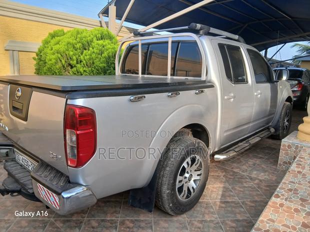 Nissan Navara 2014 Silver · Photo 5