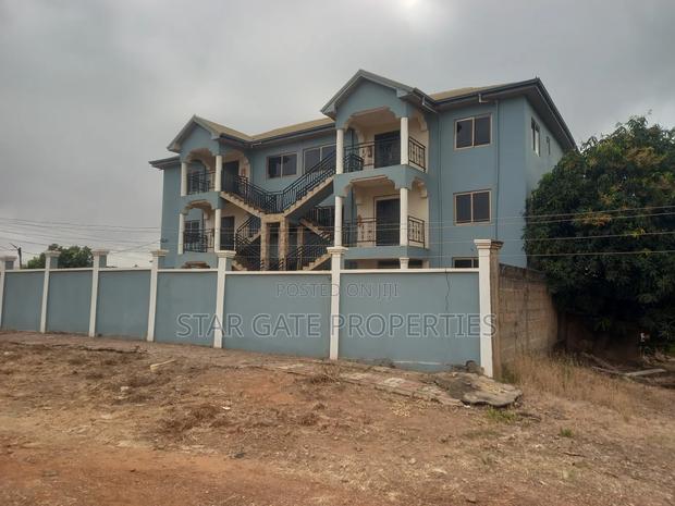 18bdrm House in Ahodwo Sokoban, Kumasi Metropolitan for sale · Photo 1