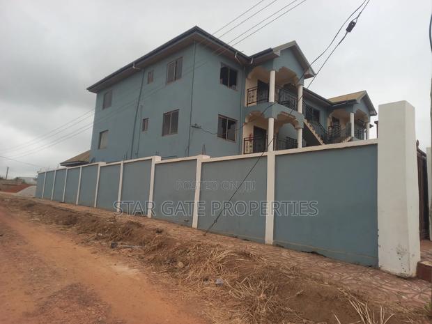 18bdrm House in Ahodwo Sokoban, Kumasi Metropolitan for sale · Photo 8