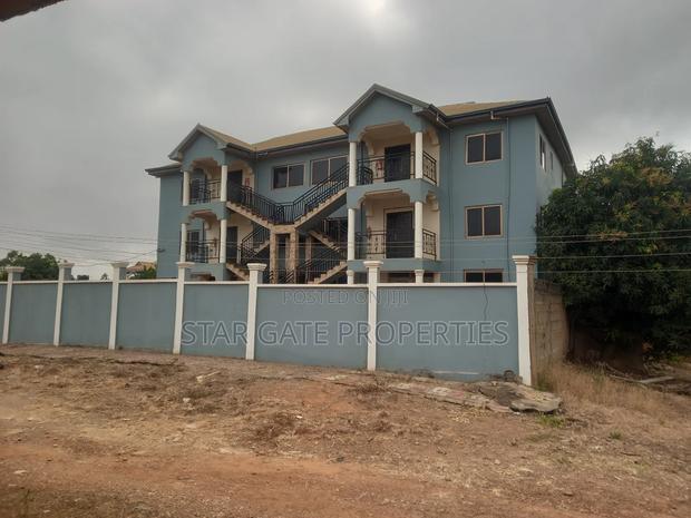 18bdrm House in Ahodwo Sokoban, Kumasi Metropolitan for sale · Photo 2
