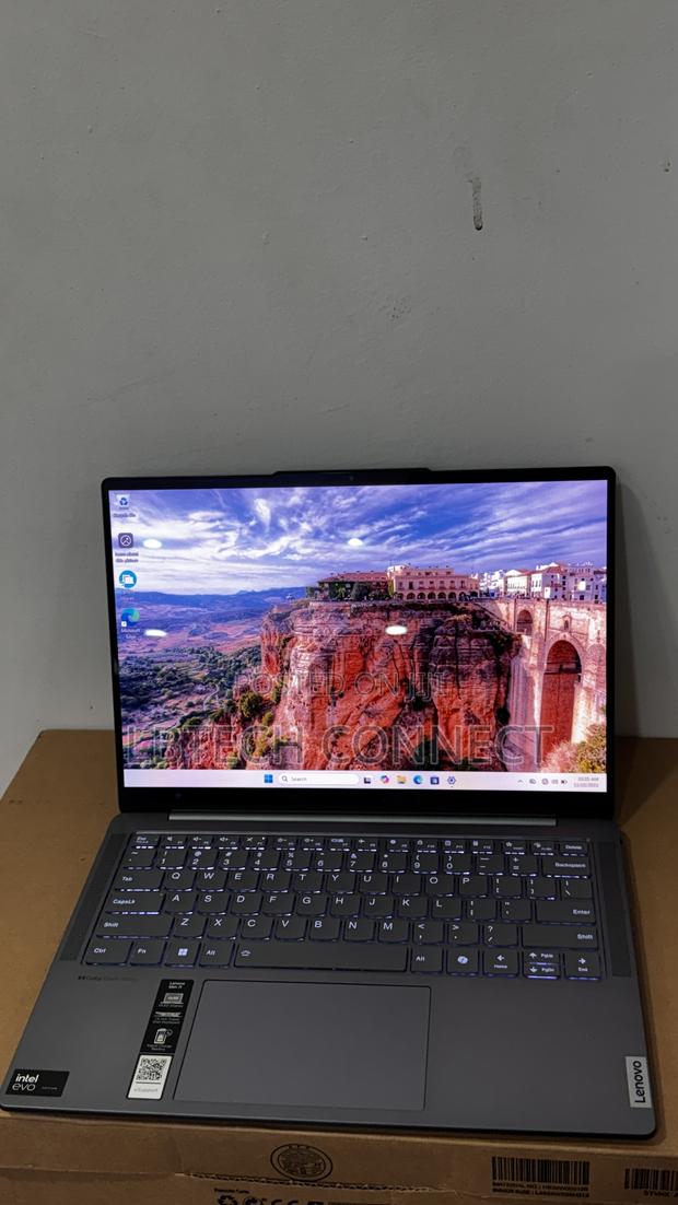 Laptop Lenovo 32GB Intel SSD 1T · Photo 2