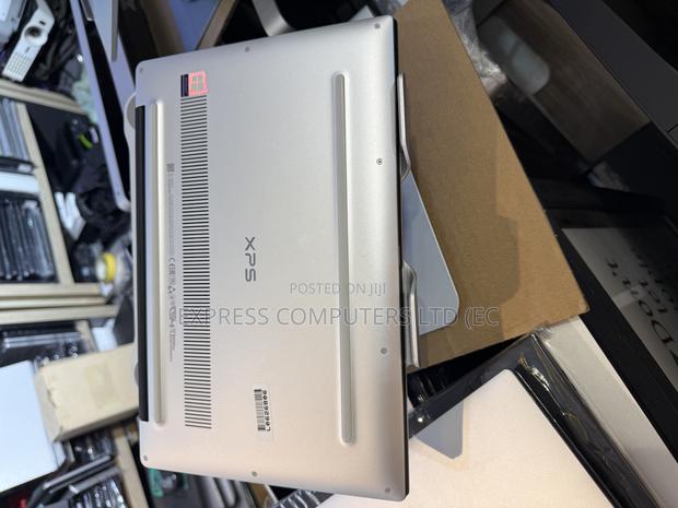 Laptop Dell XPS 13 7390 8GB Intel Core I5 SSD 512GB · Photo 3