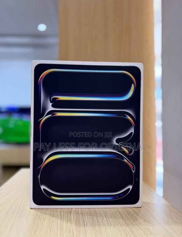 New Apple iPad Pro 13 (2024) 512 GB Gray · Photo 1