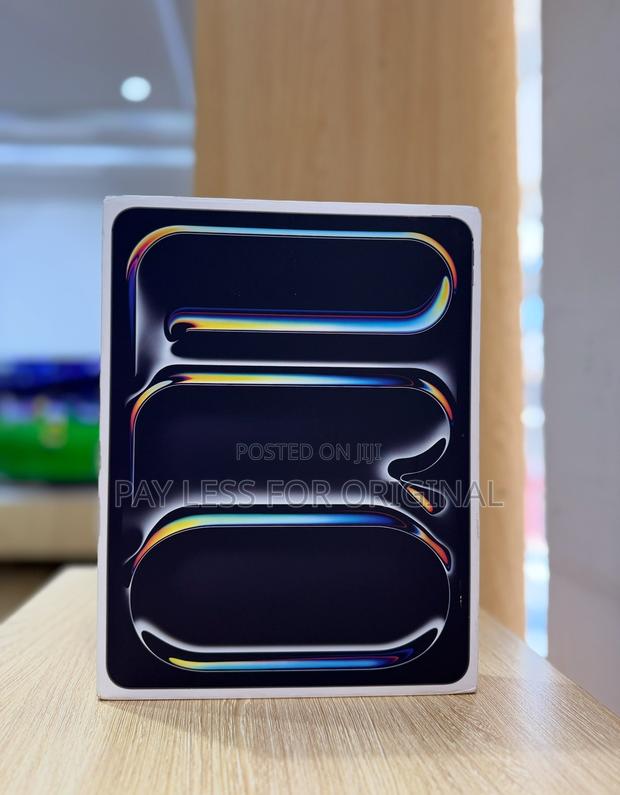 New Apple iPad Pro 13 (2024) 512 GB Gray · Photo 2
