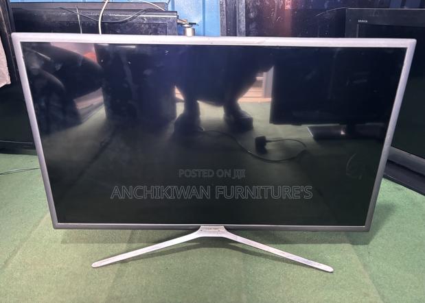 Samsung 32 Inches Smart Tv ( Cash on Delivery) · Photo 2