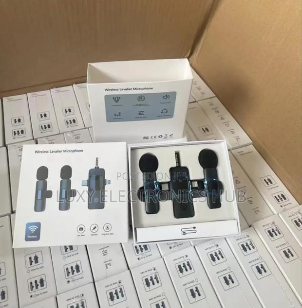 3-in-1 Wireless Microphone · Photo 3