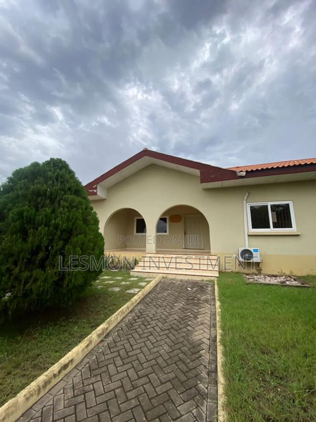 3bdrm Bungalow in Lesmon Investment, Regimanuel Gray Estates for rent · Photo 2