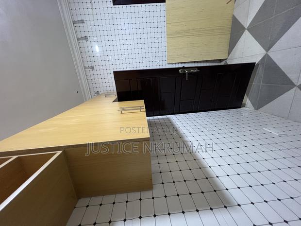 2bdrm Apartment in Mr Justice Estate, Bortiano for rent · Photo 5