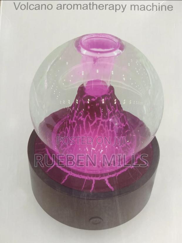 300ml Water Tank Capacity La-0657-1 Glass Volcano Oil Diffuser · Photo 2