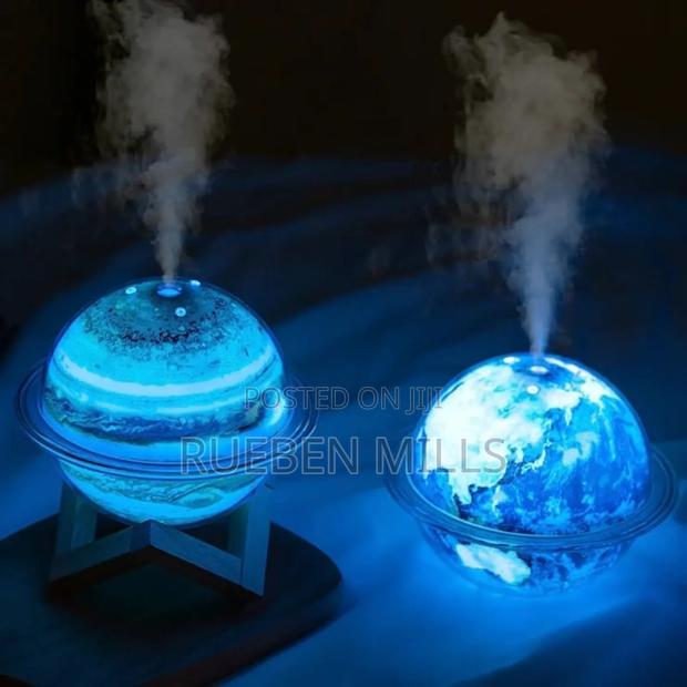 Galaxy Essential Oil Diffuser · Photo 1