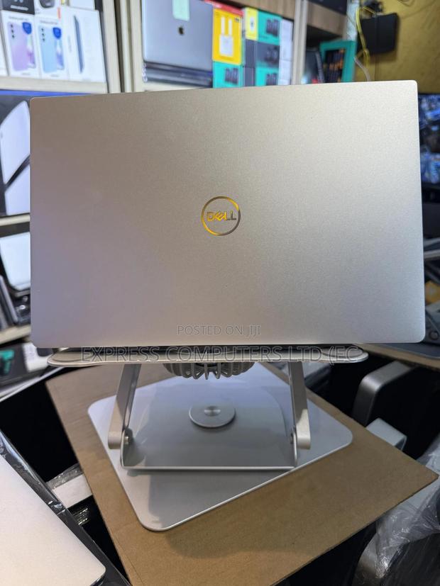 Laptop Dell XPS 13 7390 8GB Intel Core I5 SSD 512GB · Photo 2