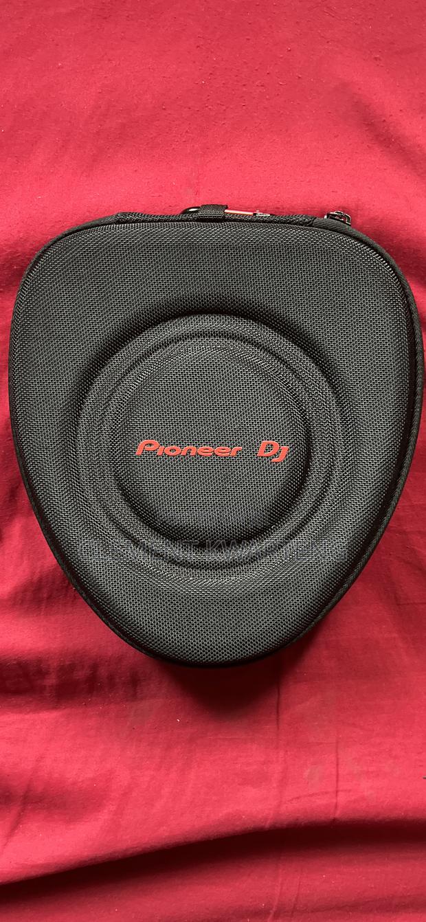 Headphones Case · Photo 1