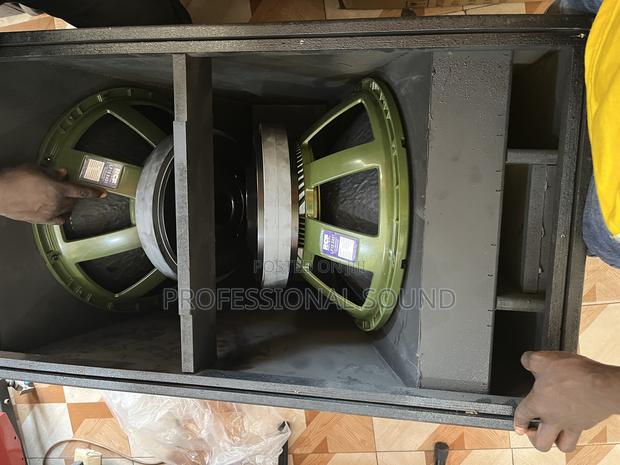 RCF Double Magnet Speaker 18 Inches (Pair) · Photo 1