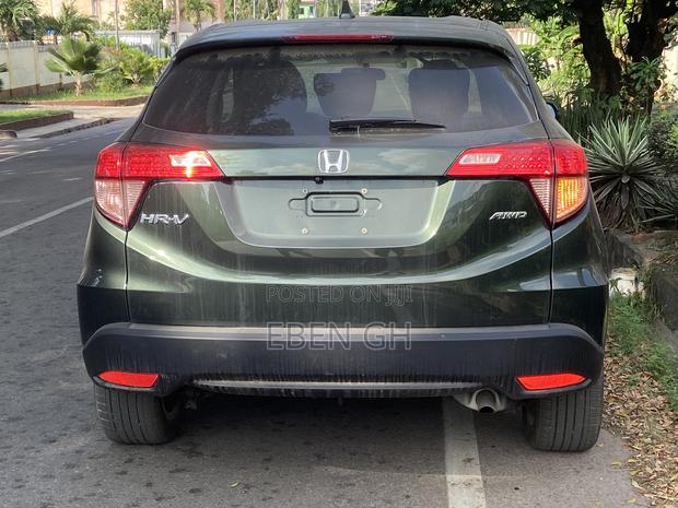 Honda HR-V EX FWD 2017 Green · Photo 3
