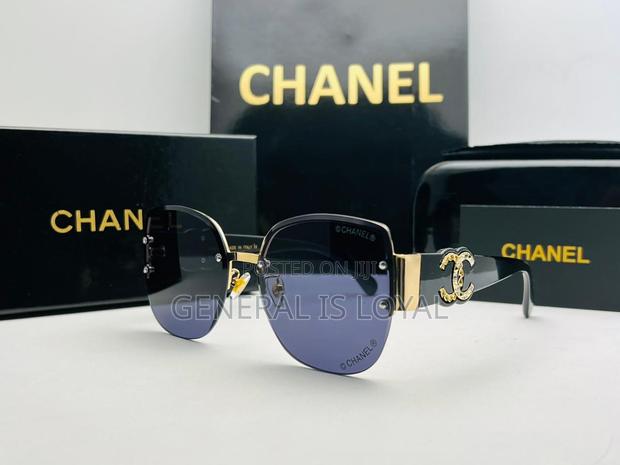 Chanel Ladies Sunglasses · Photo 5